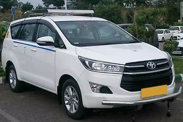 Innova Car Rental in Delhi & Noida